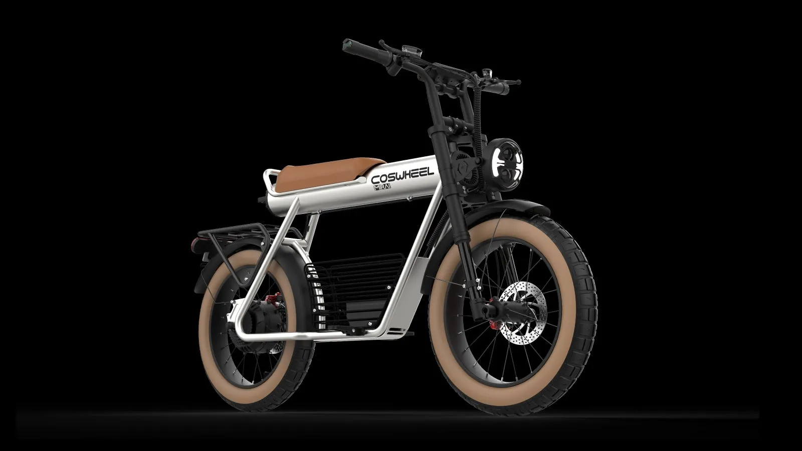 黒い背景に配置された、白いフレームと茶色のシートを備えた電動自転車の画像です。「COSWHEEL MIRA」というテキストがフレームに表示されています。