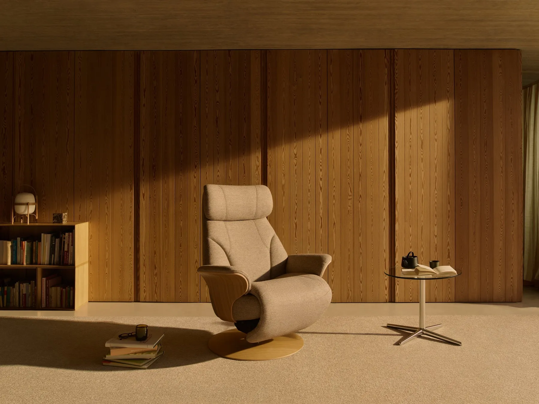 リクライニングチェアのある部屋