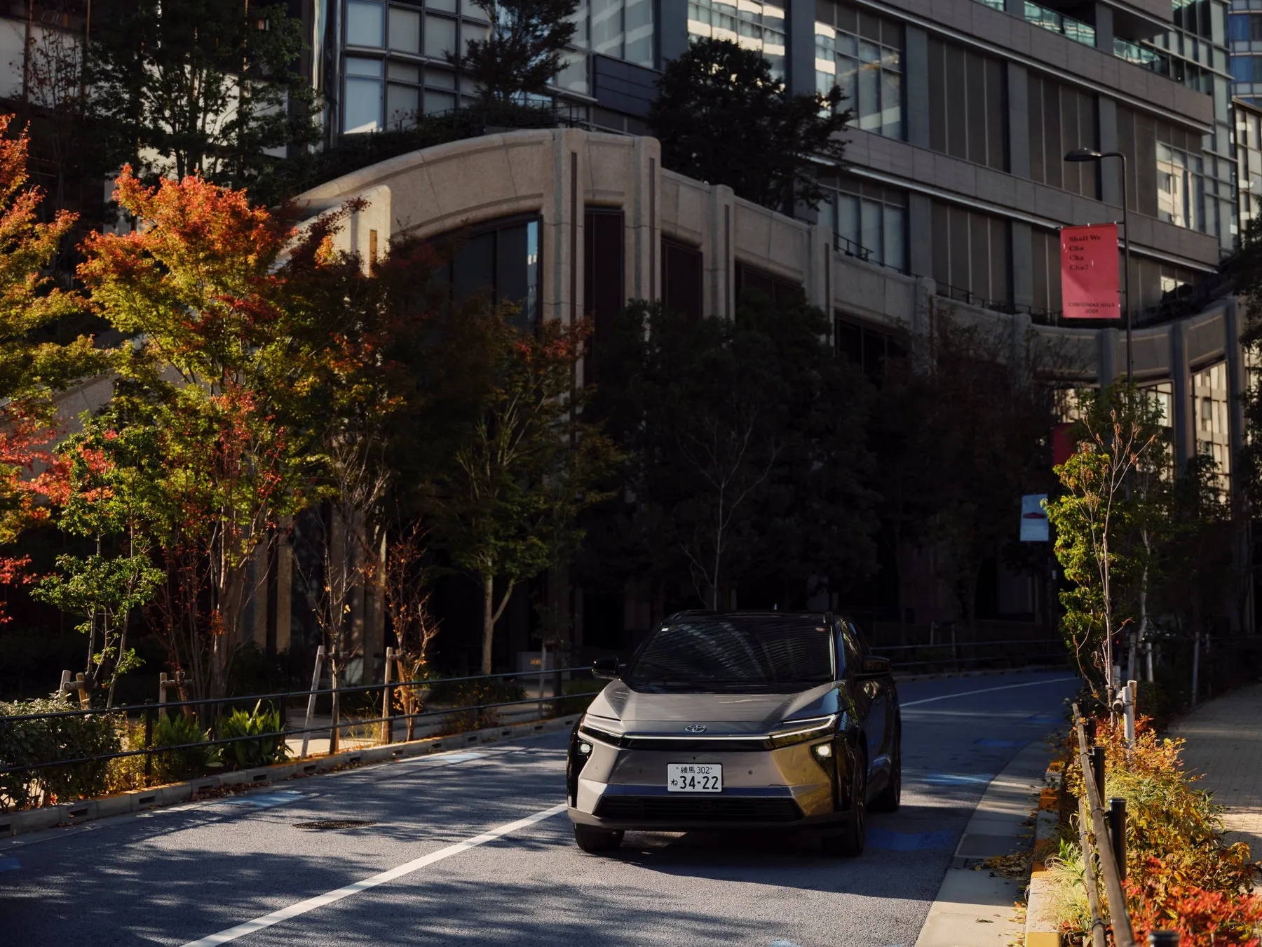 都市を走る電気自動車