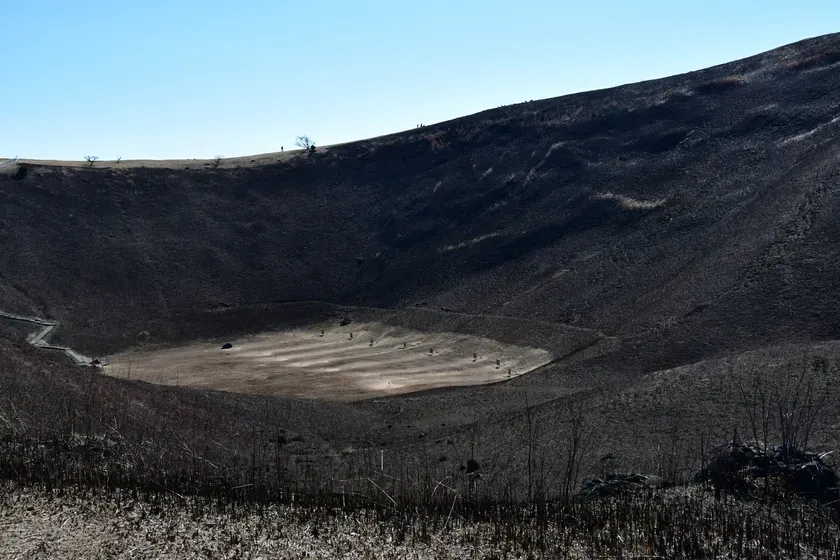 燃え盛る大室山