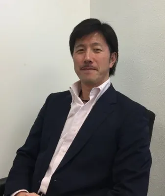 旅の相談をする様子