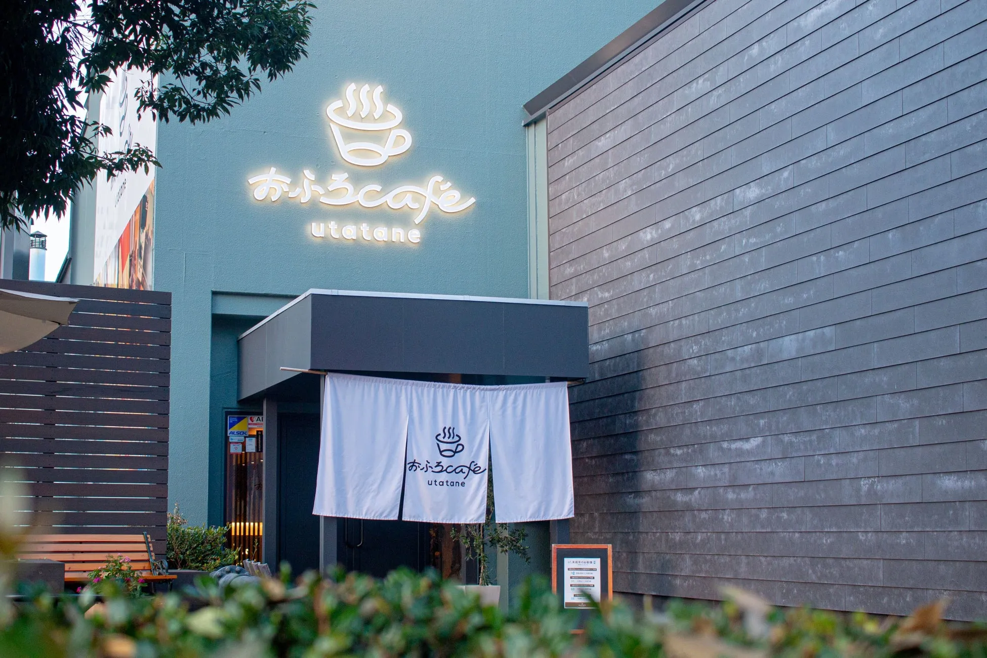 b963d9c1 b6db 4f97 9c65 796210e19db1