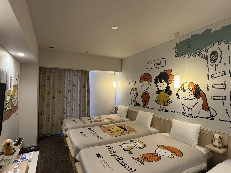 ラスカルがデザインされたホテルの部屋