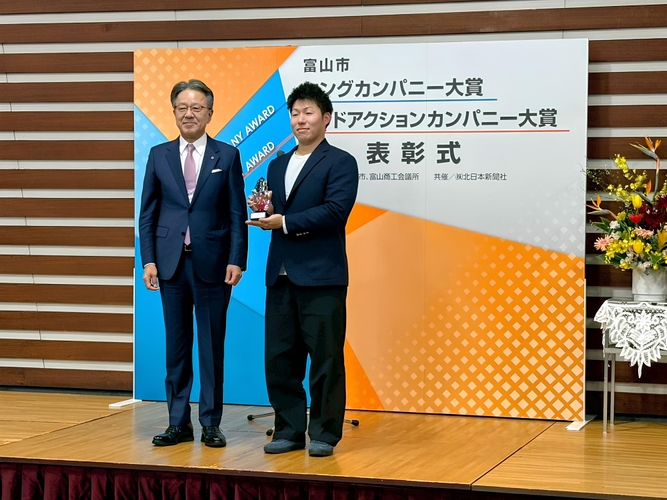 lnPUkmOgtqQQeDhXKBe2 JnfAGV