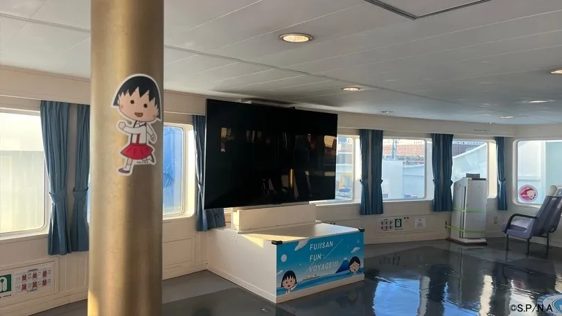 窓にもキャラクターが