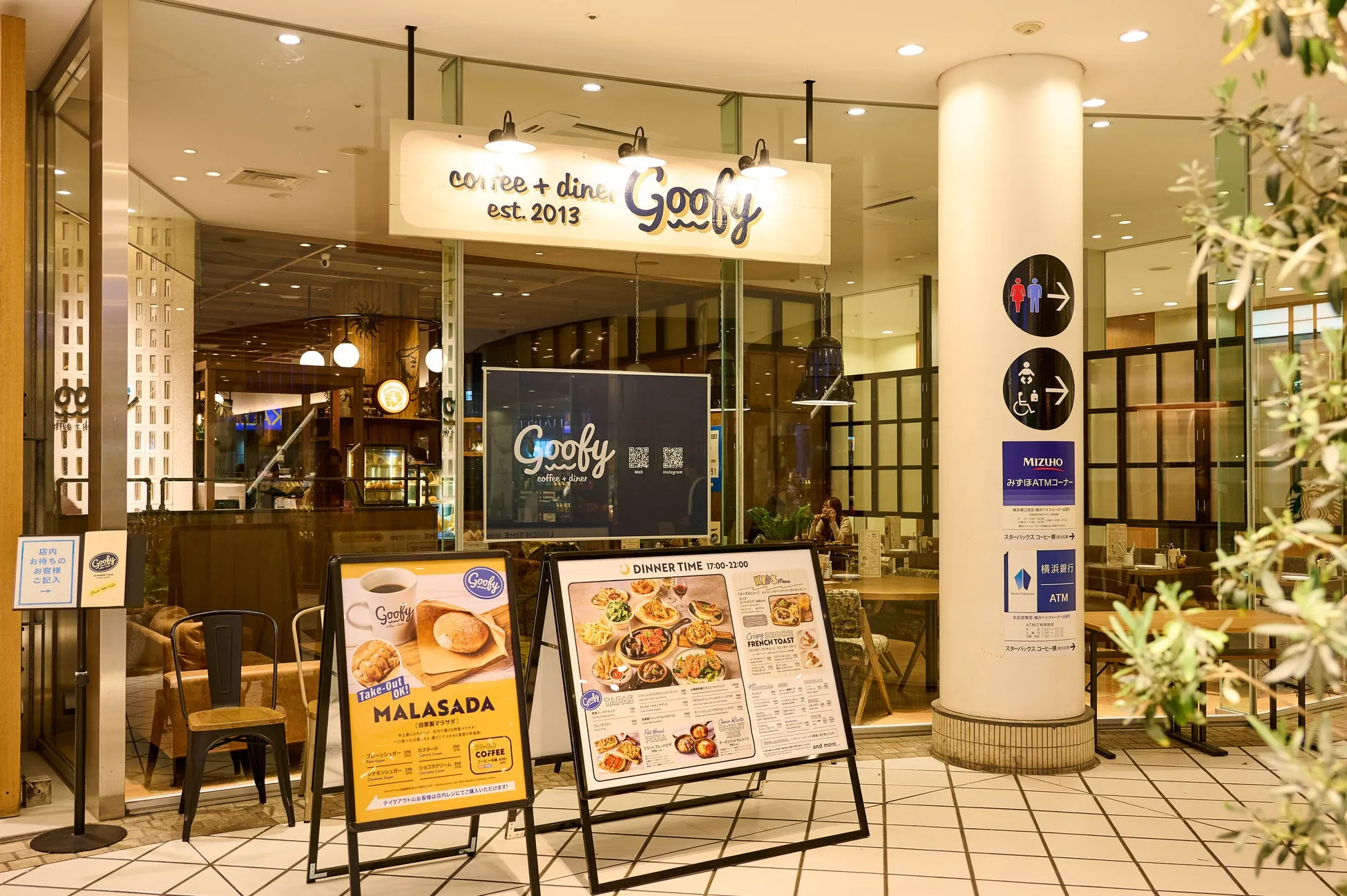 goofy coffee+diner (横浜) 内装