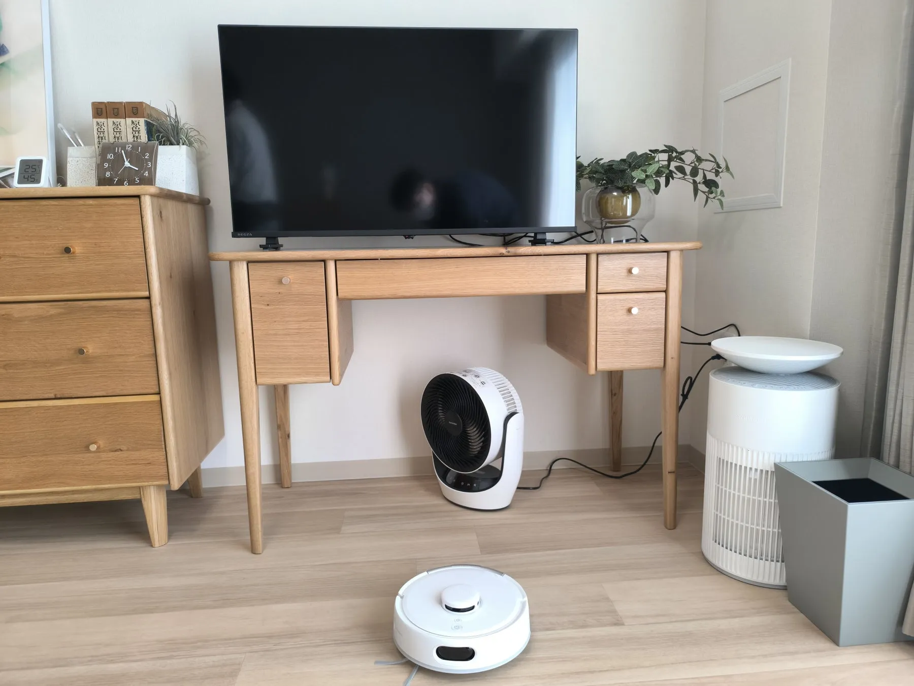 SwitchBotハブミニが設置された介護施設モデルルームの様子