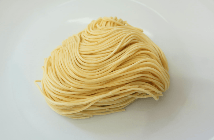 塩分オフセット技術を用いた中華麺「塩分オフセット麺」