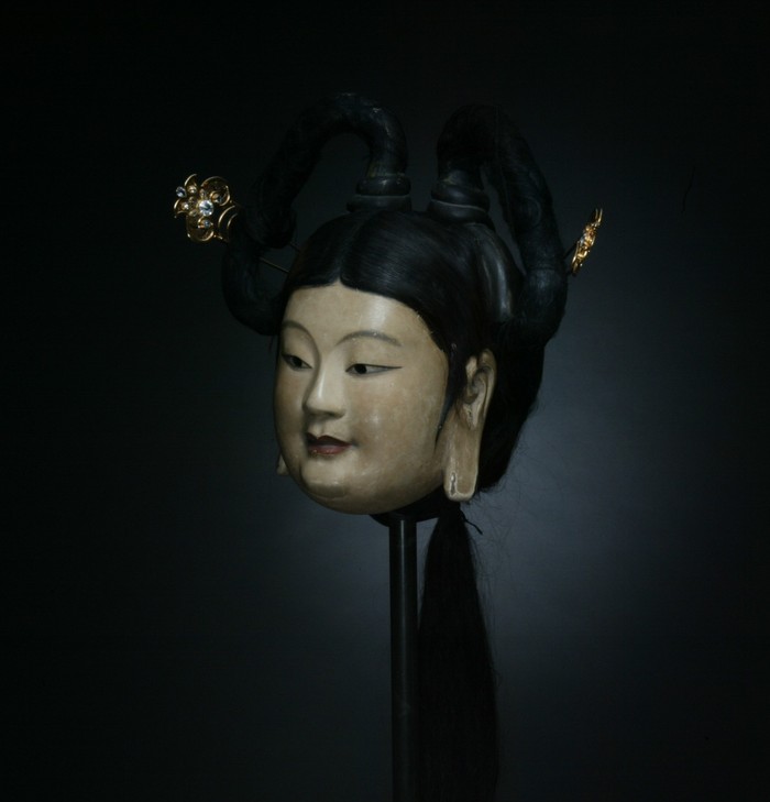 伎楽面(呉女)